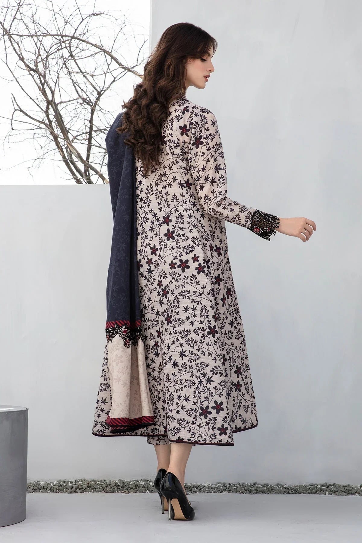3PC LAWN PRINTED SHIRT WITH LAWN PRINTED DUAPTTA AND TROUSER-4002