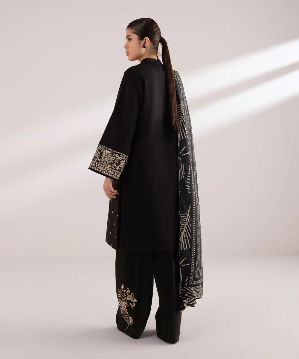 3PC LAWN EMBROIDERED SHIRT WITH DIGITAL PRINTED JACQUARD DUPATTA - 5027