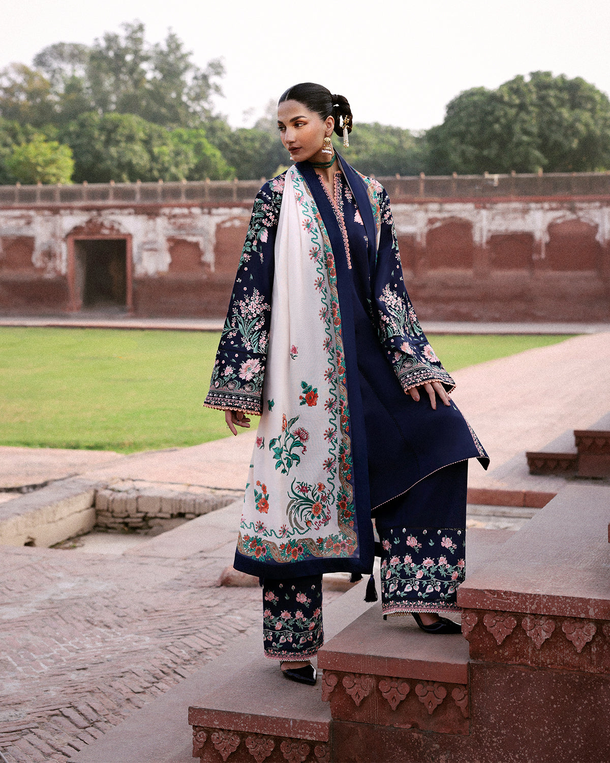 Lawn-3PC Embroidered Shirt With Digital Printed Jauqard Dupatta-5077