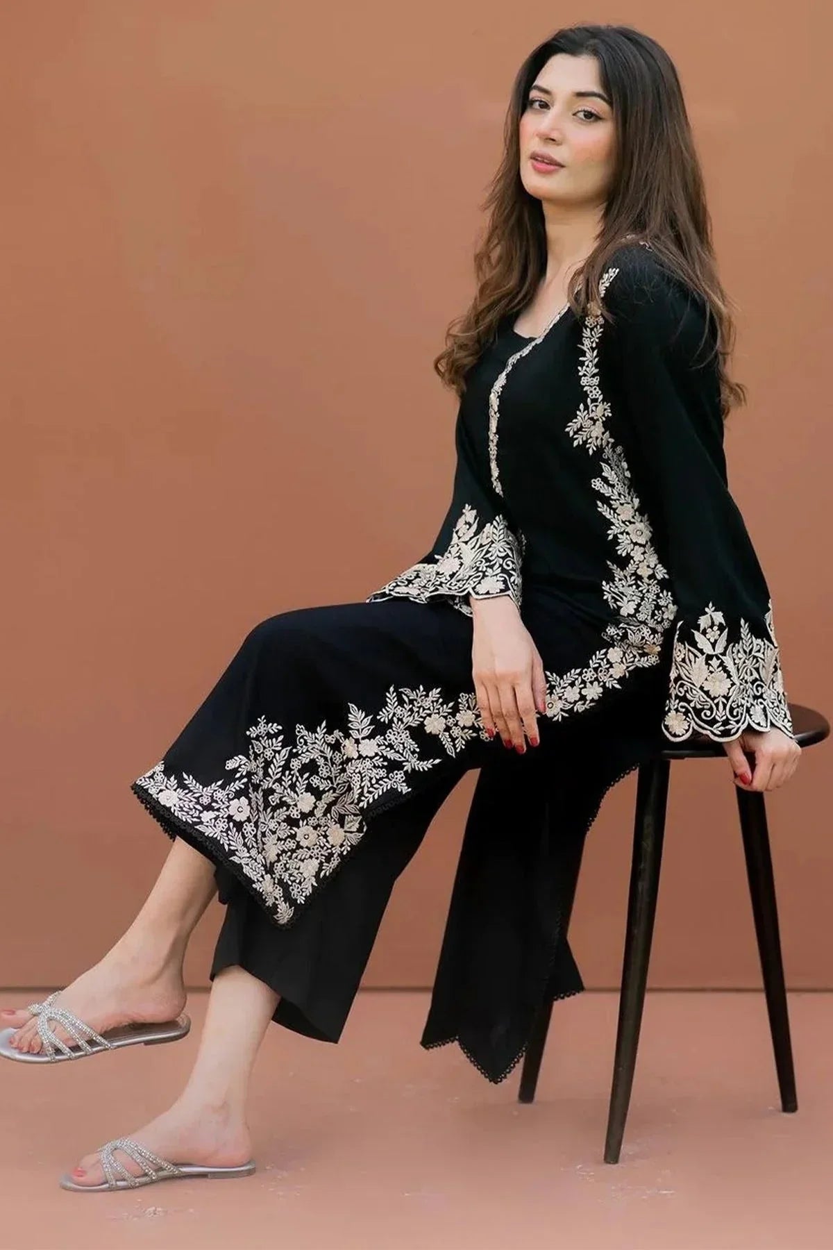 Lawn 2PC Embroidered-5025